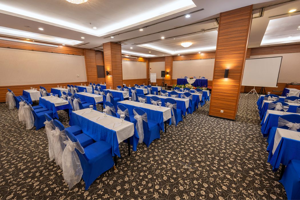 Numbay Meeting Room - 002